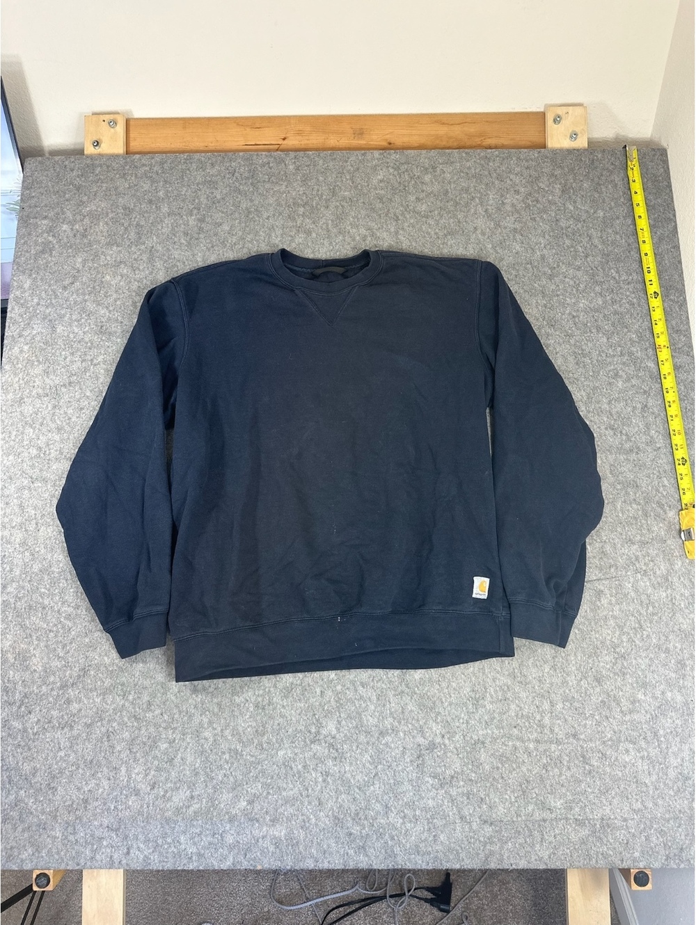 Carhartt navy crewneck sweatshirt size Large loose fit